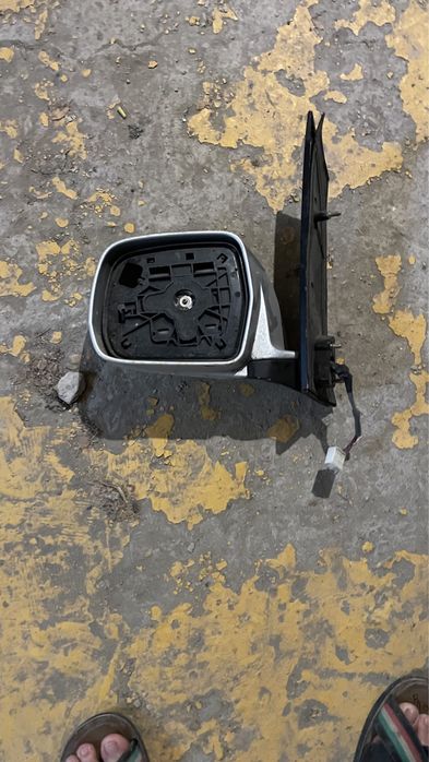 Зеркало заднего вида Toyota Estima
