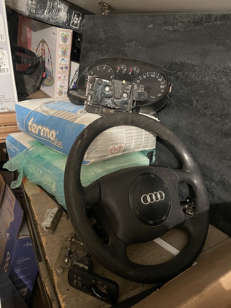 Продавам части за Ауди а3 8l