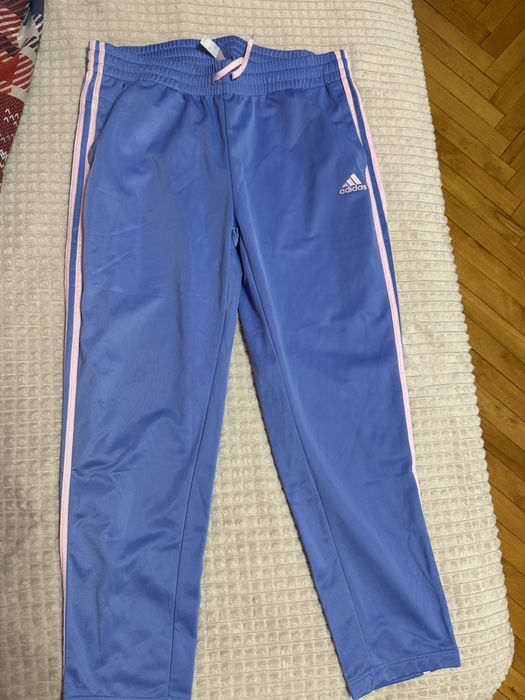 Дамски анцунг Адидас