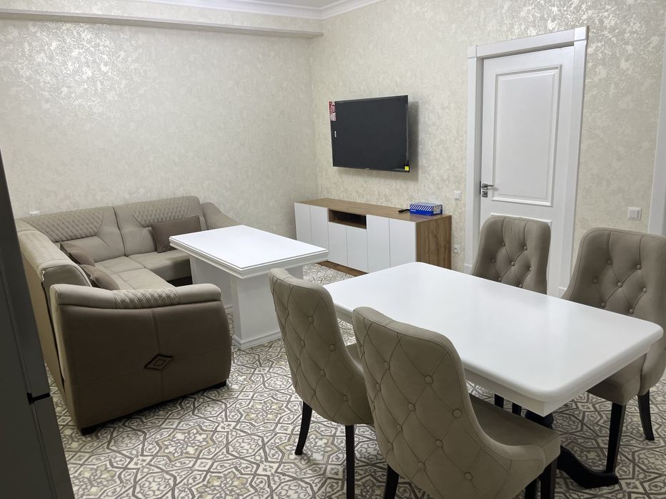 Срочно продается своя трех ком квартира