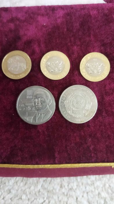 Продам юбилейные монеты.