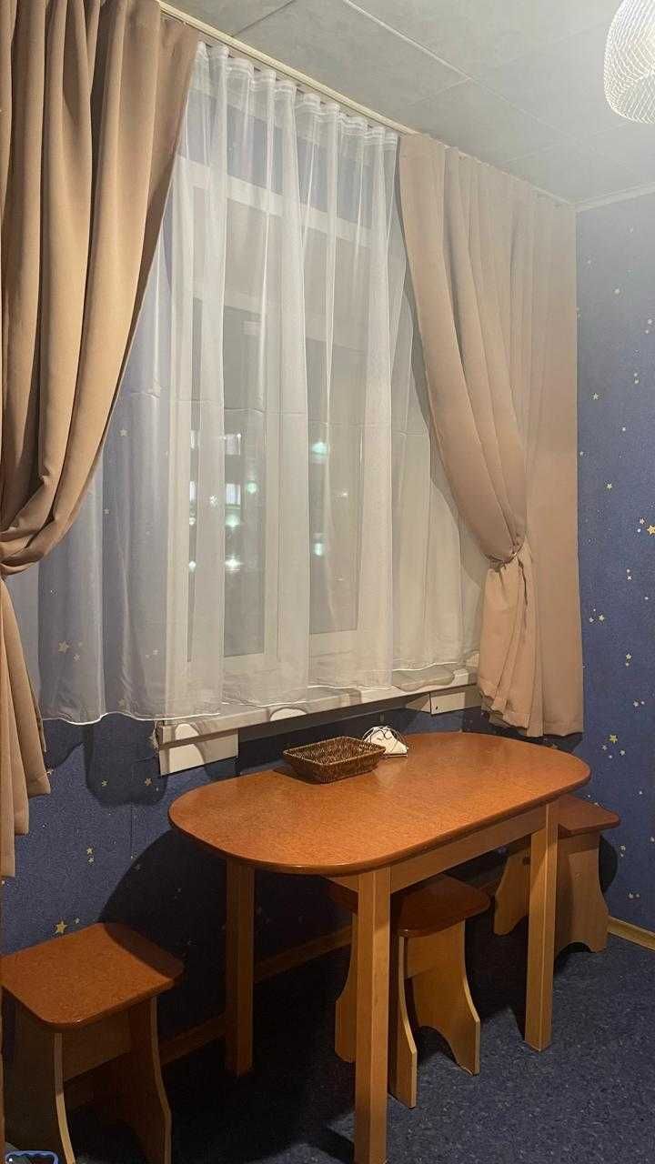 *Сдам посуточно 1-ком.кв. ул.Ак.Бектурова 21-угол ул.Крупской*