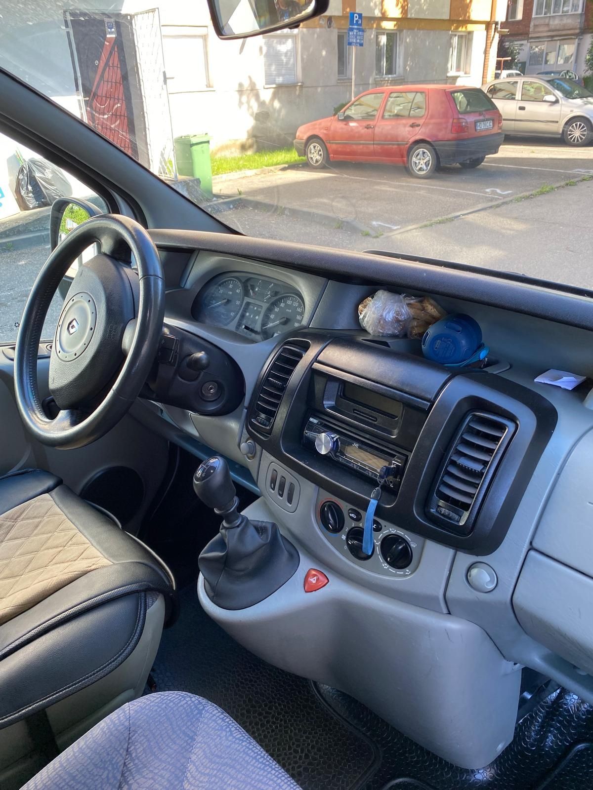 Opel vivaro ,trafic ,nissan primastar,1,9 diesel,9 locuri