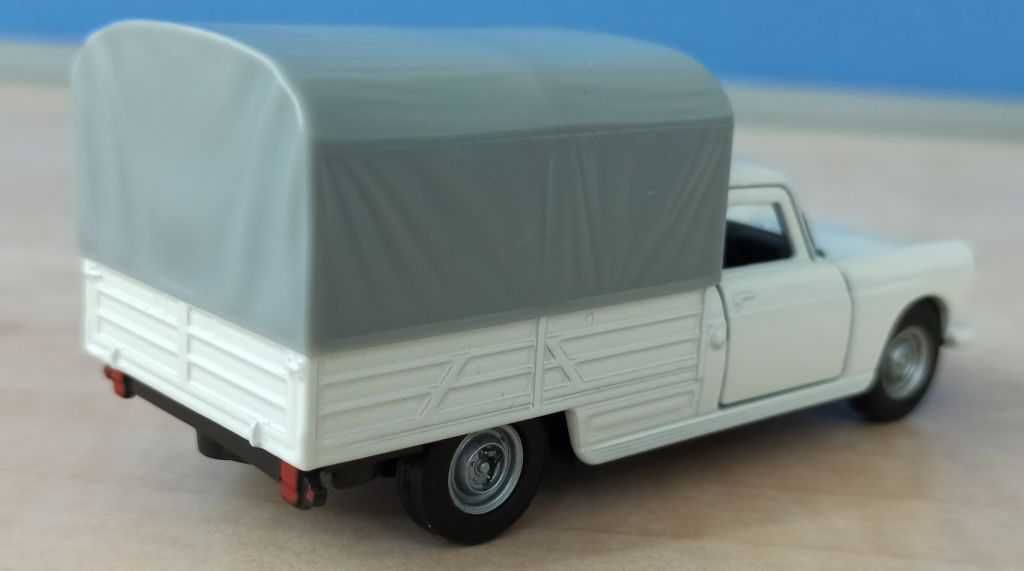 Macheta Peugeot 404 PickUp 1968 - Welly 1/36