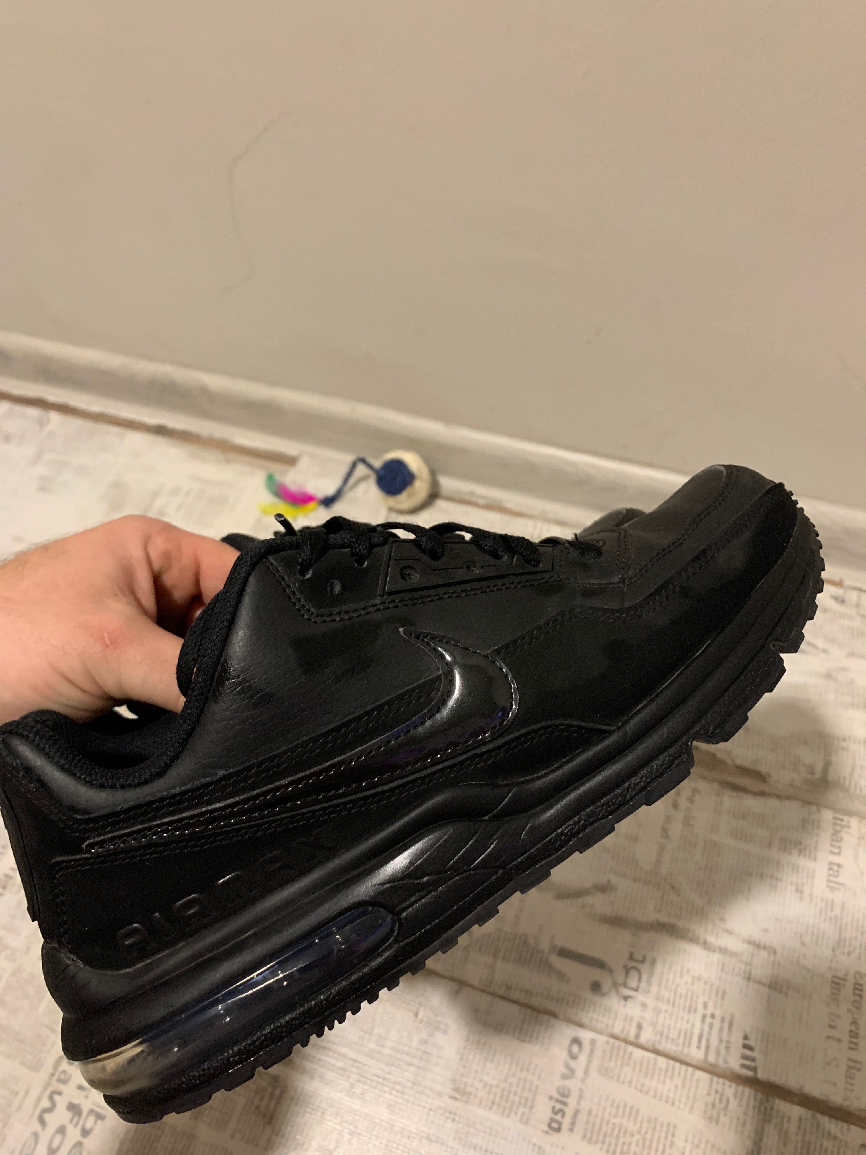 Маратонки  Nike Air Max LTD 3