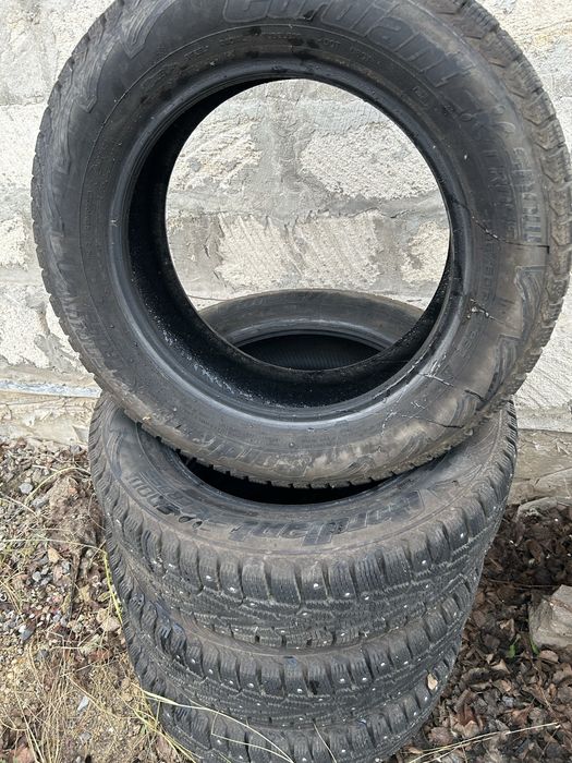 Продам покрышки размер 205/60 R-16