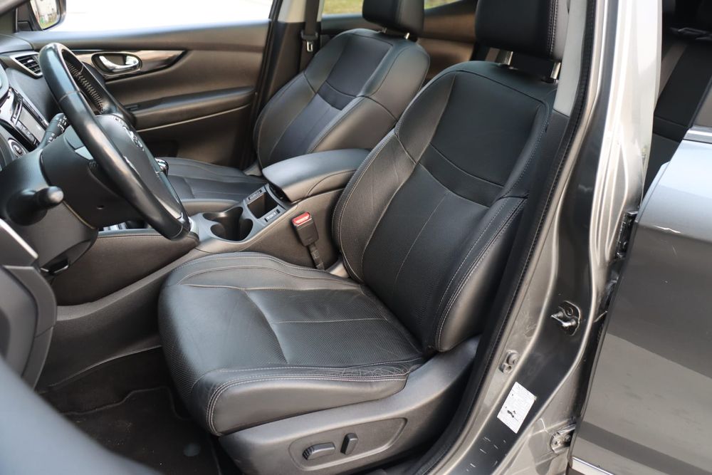 Nissan Qashqai Tekna, Panoramic, Cameră 360°, Piele