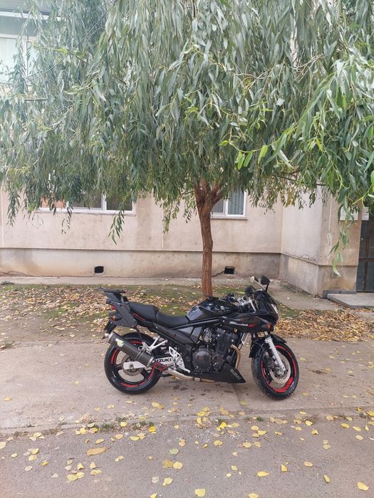 De vanzare Sym jet X-Suziki Gsf 650.