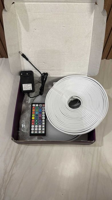 Aplica banda luminoasa