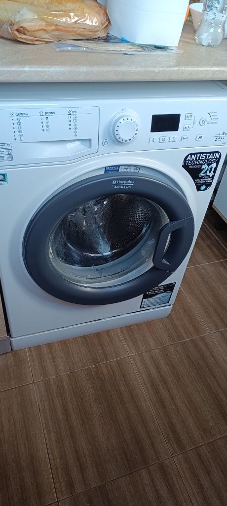 Пералня Hotpoint Ariston FMG 823