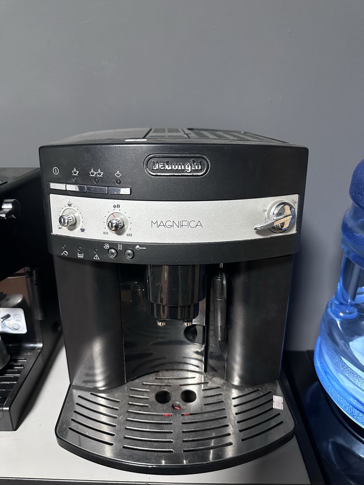 Продам кофемашину Delonghi