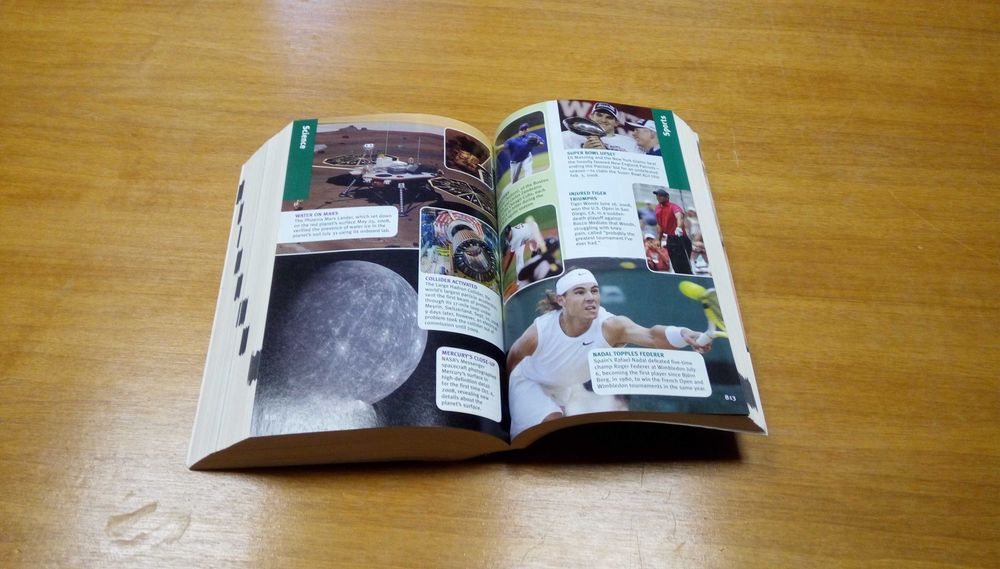 The World Almanac  2009 - Световният алманах и книга с факти 2009 г.