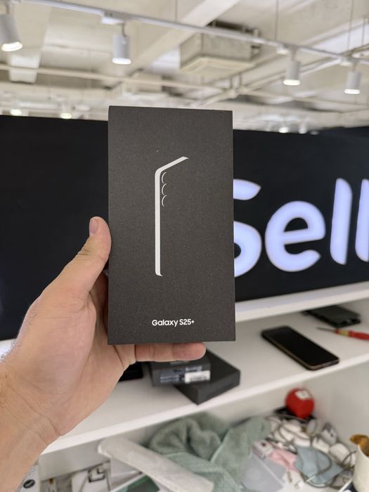 Samsung S25 plus 256gb новый