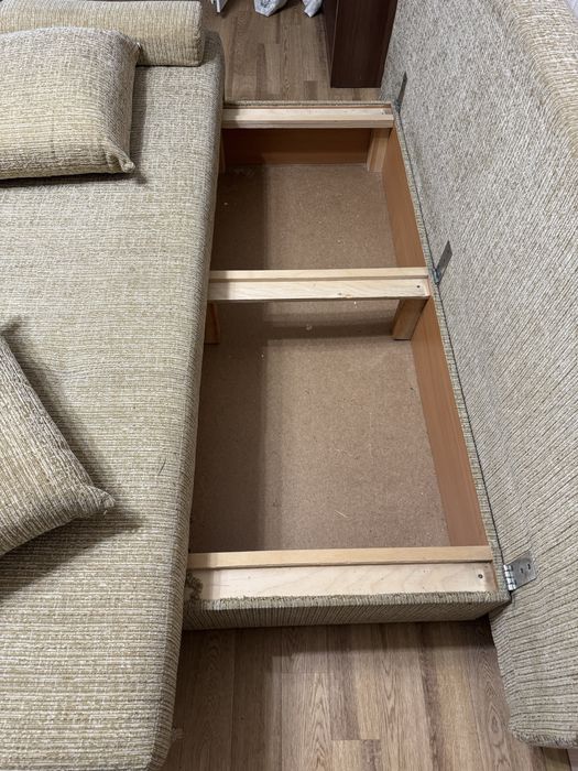 Поодается Диван и 2 кресла