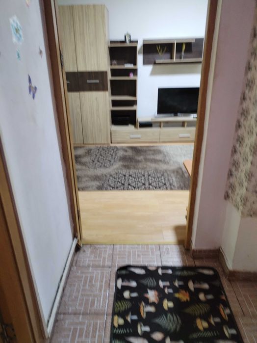 Închiriez garsonieră  confort sporit