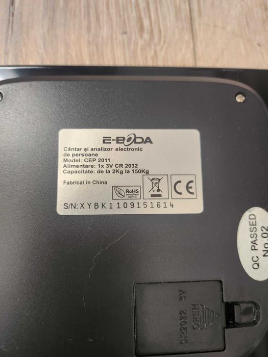 Cantar cu analizator corporal E-Boda CEP2011,