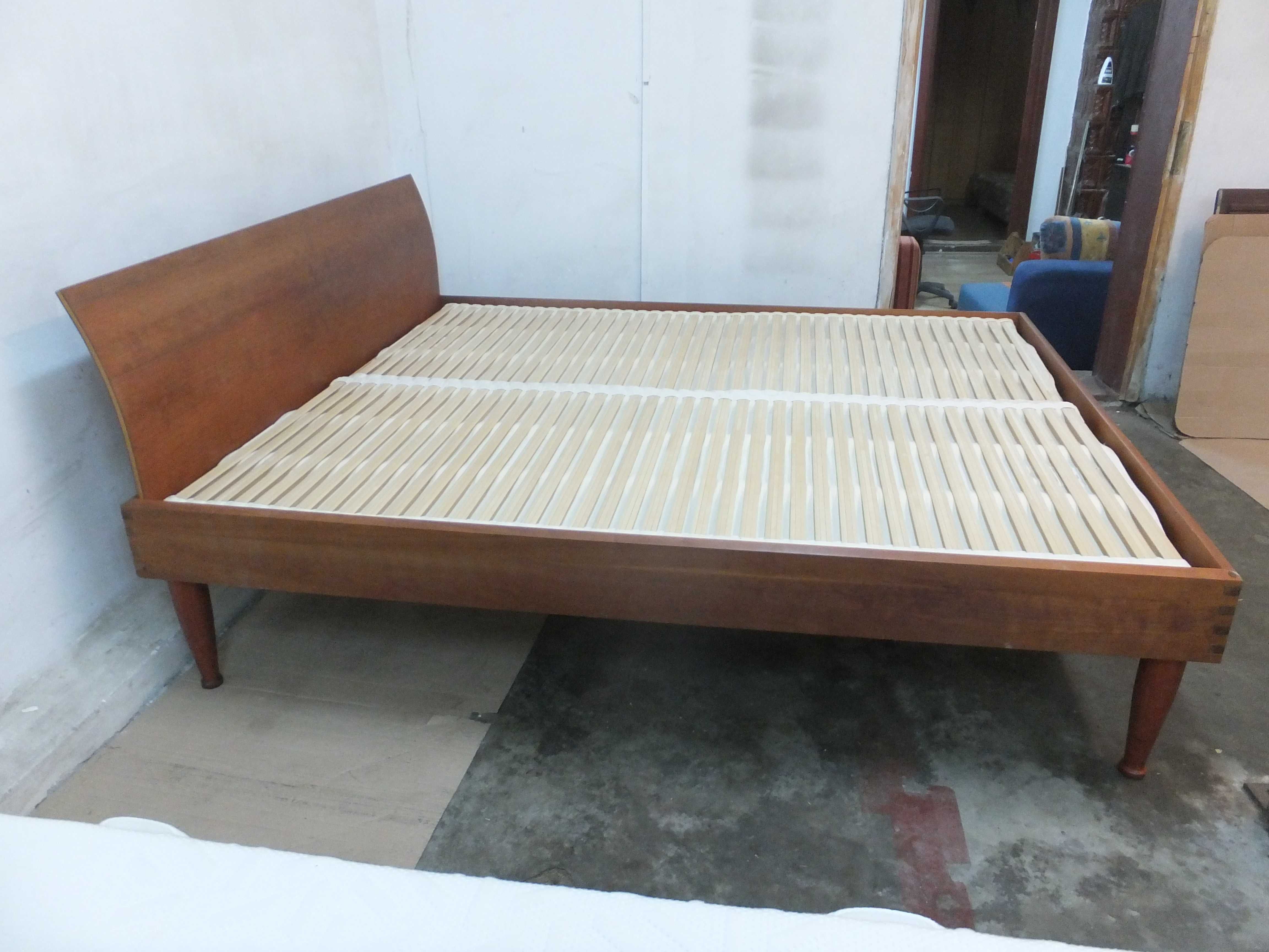 Pat dormitor de calitate lemn masiv cires 180x210 transport gratuit
