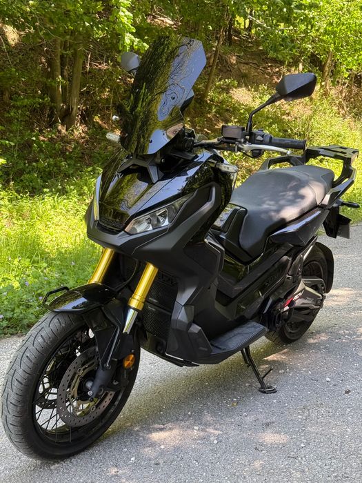 Honda X-adv 750 black