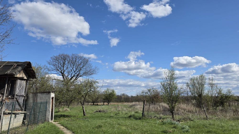 Vand casa plus teren