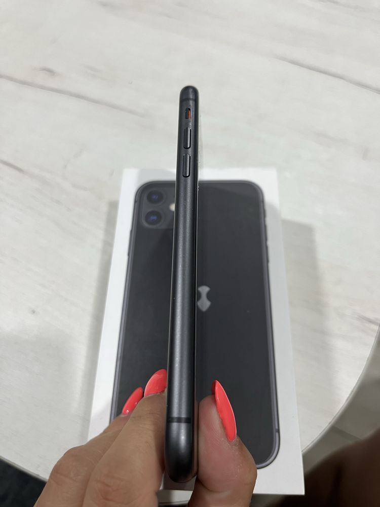 Пефектно състояние Iphone 11 128