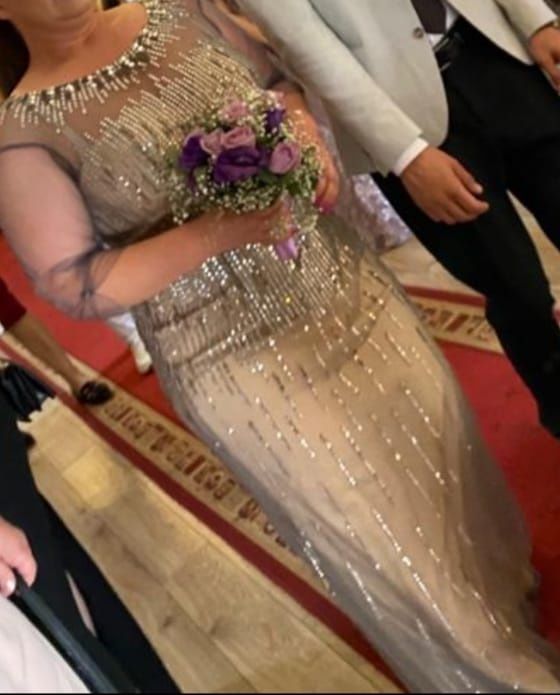 Vand rochie Aeelis purtata de 2 ori, marime 40-42-44