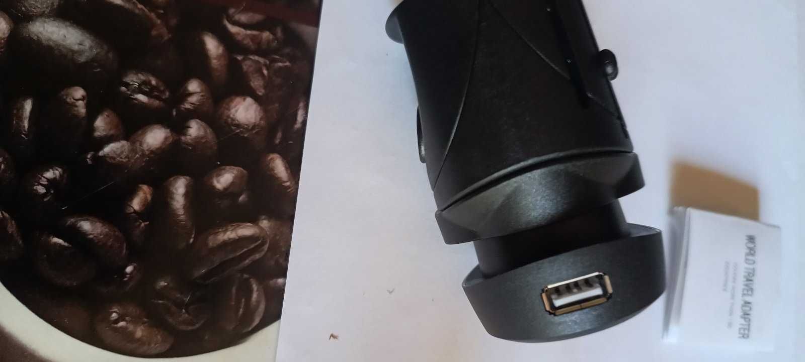 4-в-1 универсално зарядно за пътуване 110-220V с USB порт