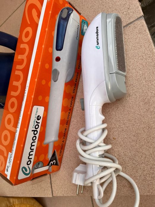 Aparat de calcat cu aburi