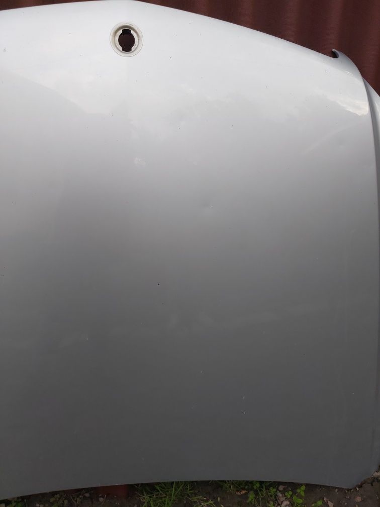 Преден капак Mercedes C220-W204