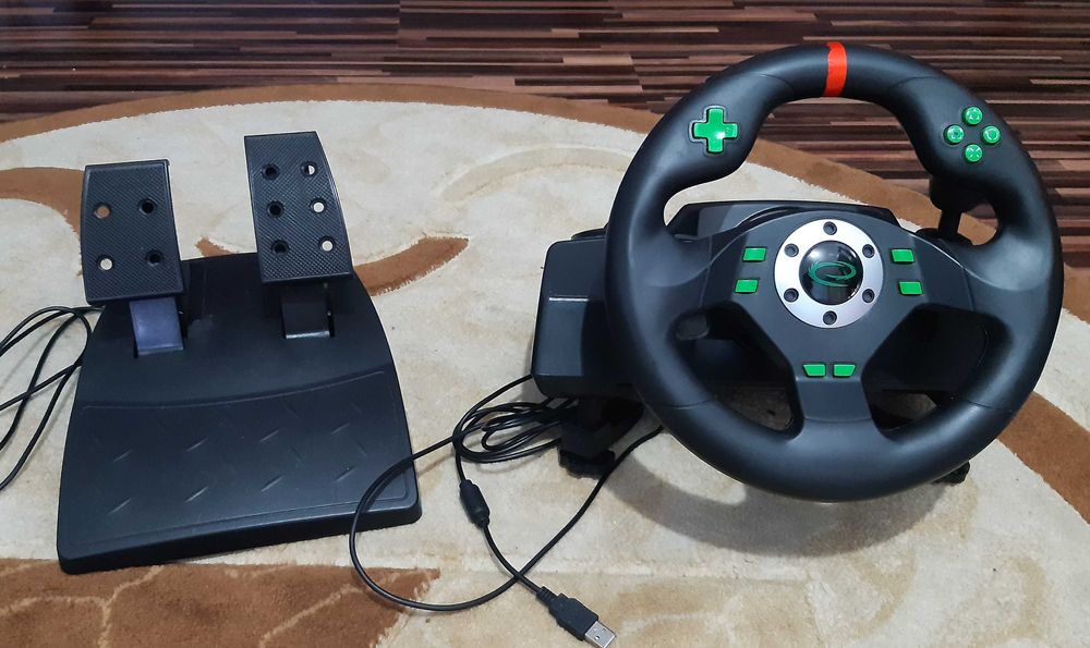 Volan gaming Esperanza cu pedale – PC / PS3 – stare foarte bună
