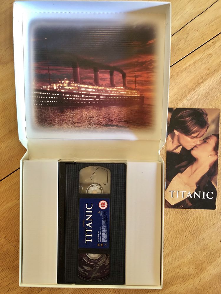 Колекционерско издание на филма „Титаник“ на VHS касета