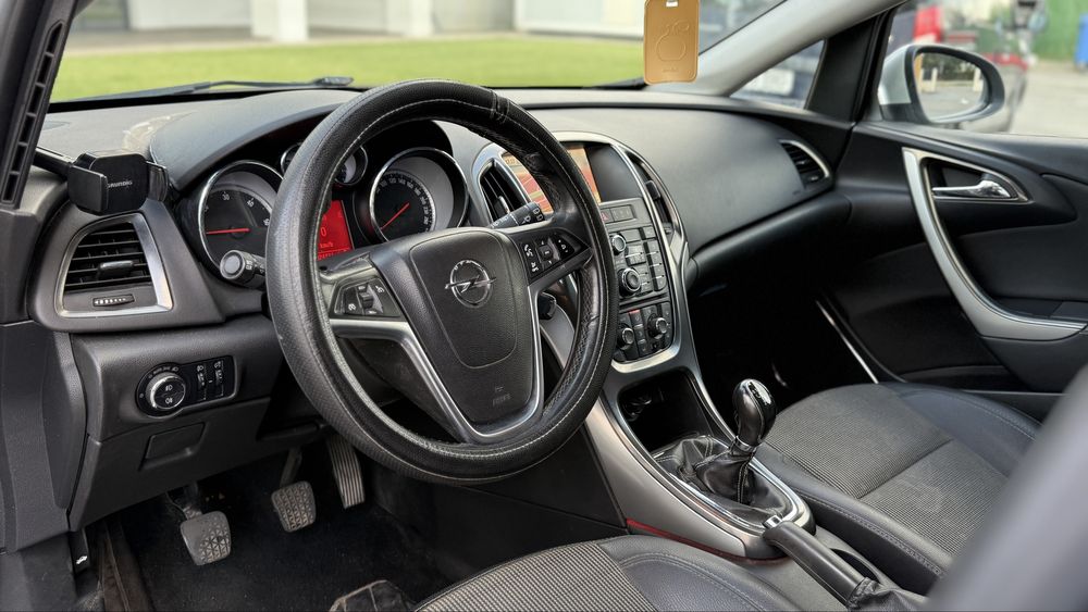 Opel astra j 1.7 diesel 2012 6+1 trepte