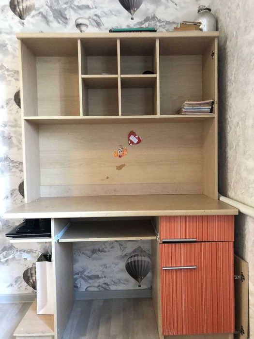 Компьютерный стол срочно