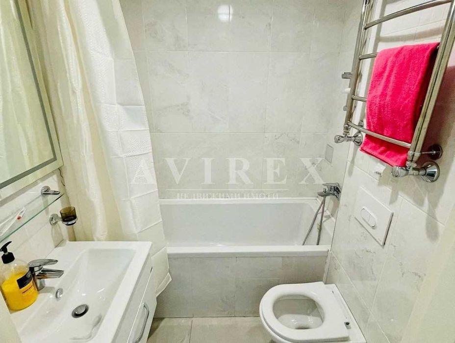 Дава се под наем Едностаен апартамент в Пловдив, Център - 40 кв.м за 229.5 € - Снимка #2