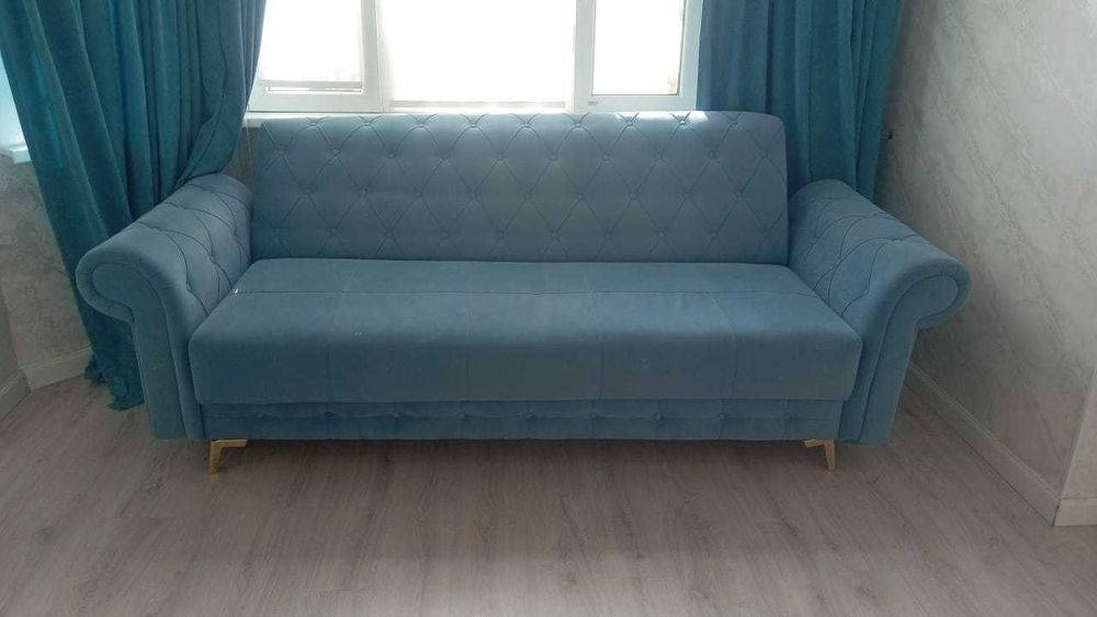 Продается диван.