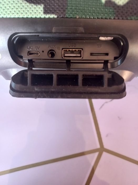 bluetooth колонка JBL