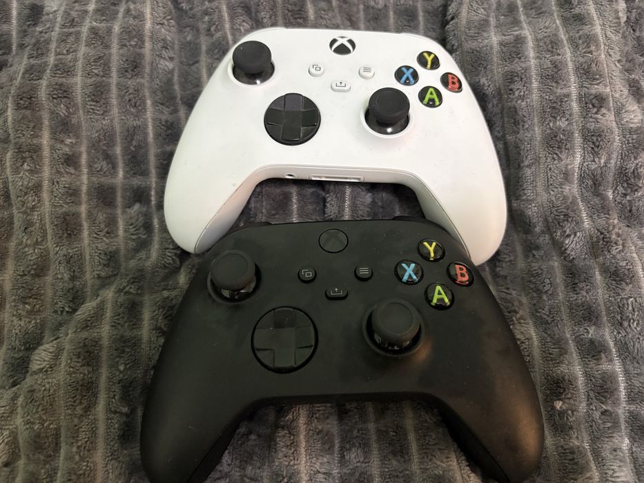 Xbox Series S 512 GB с 2 контролера  **1 ГОДИНА ГАРАНЦИЯ**