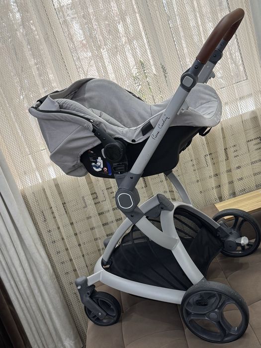 Коляска с авто креслом серая