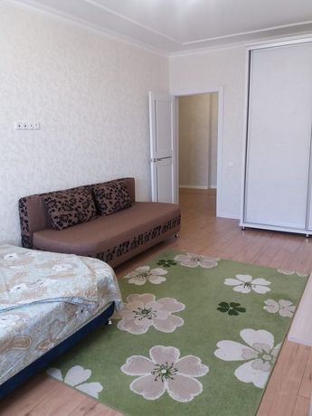 По часам квартира ЖК Сауран Тауэрс