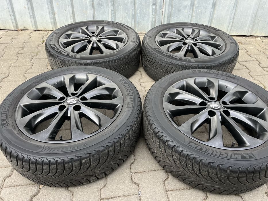 Jante aliaj 5x114.3mm anvelope iarna 215/55 R18 Nissan QashQai X-Trail