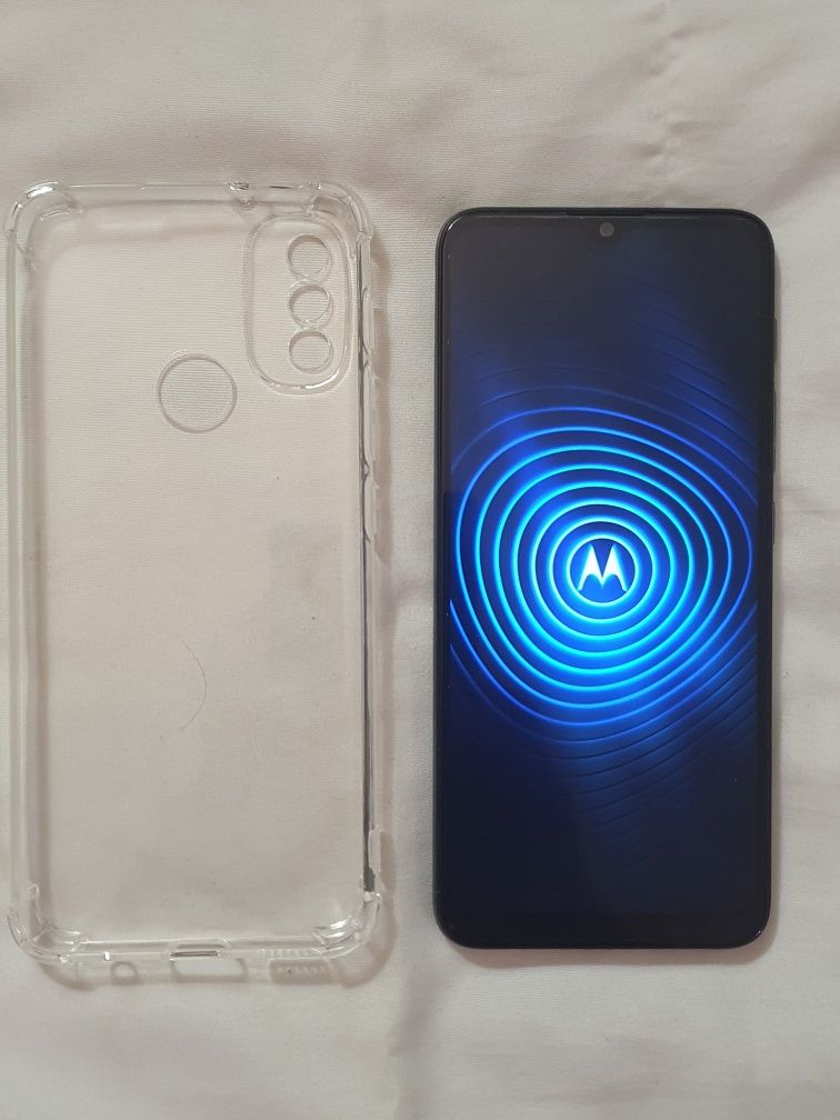 Tel.Motorola E20.