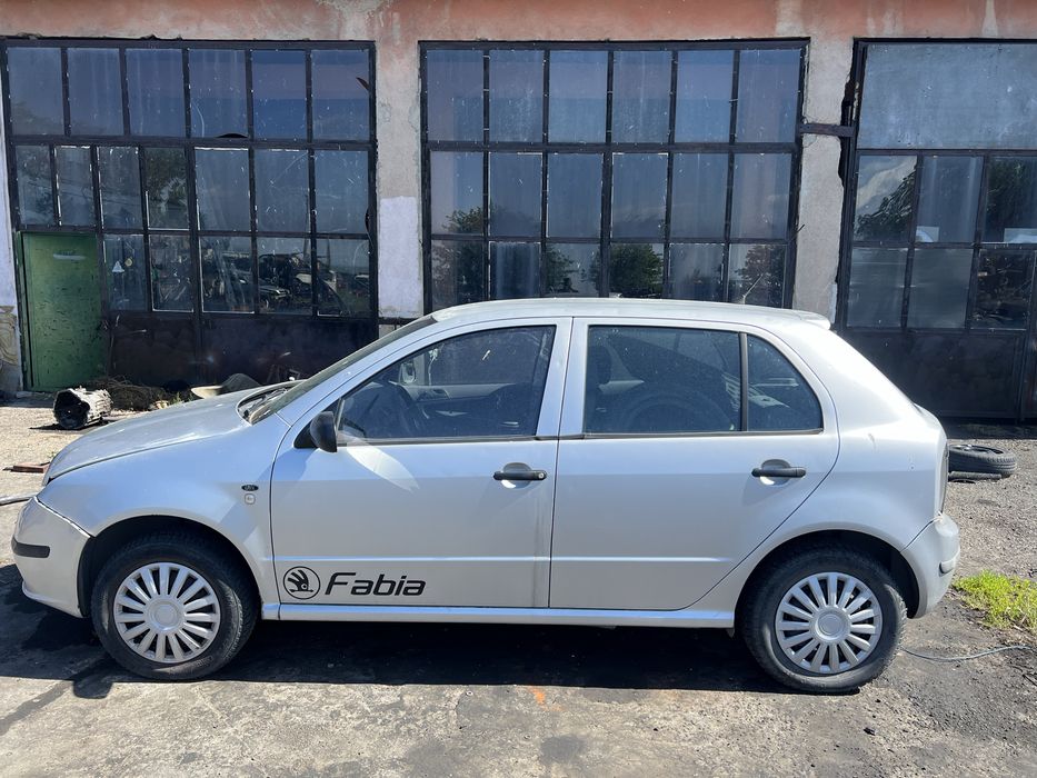 Skoda Fabia ( 1999г-2008г 1.4i ) на части