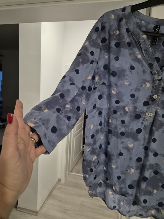 Bluza eleganta cu buline