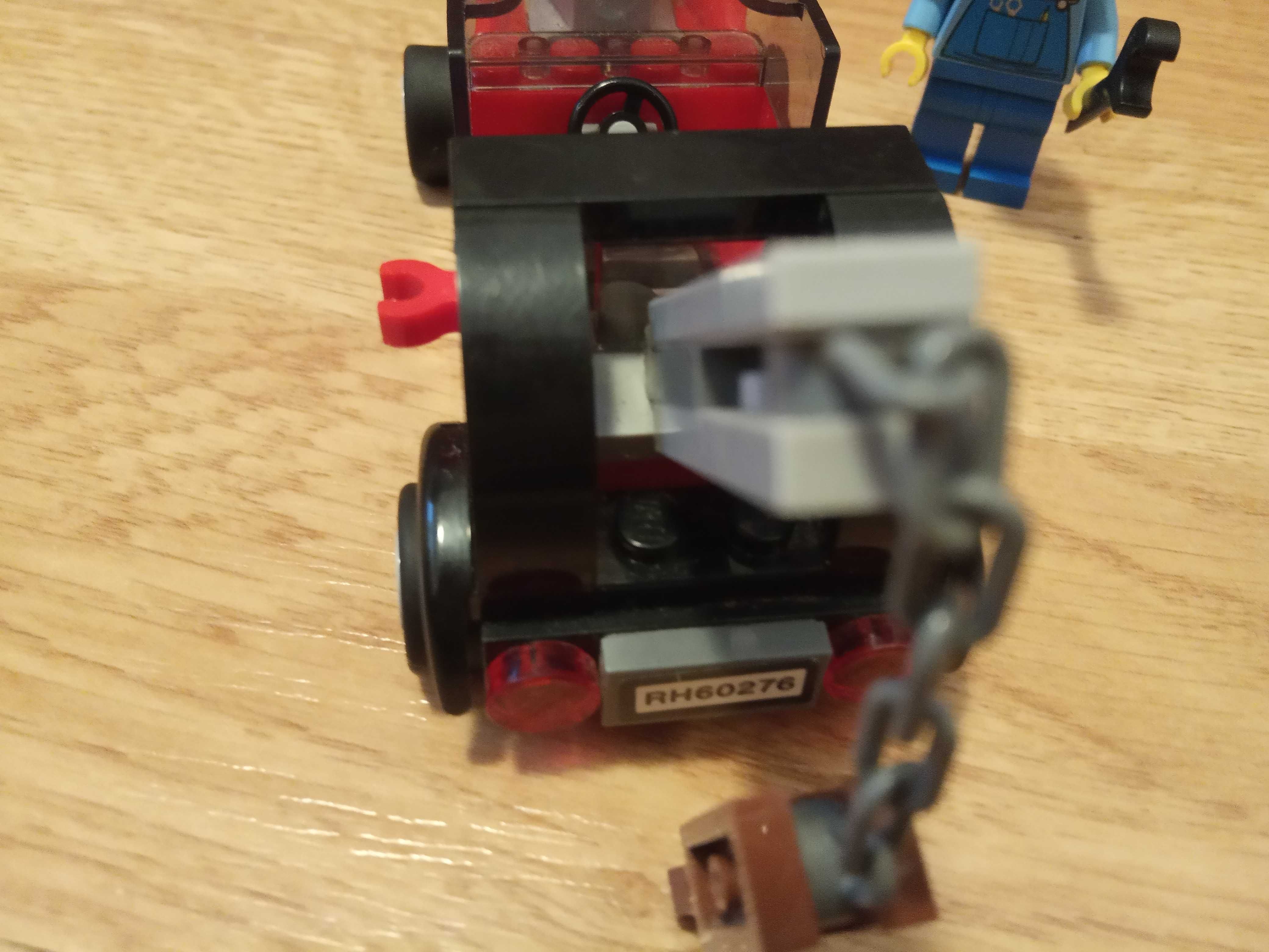 Lego Tow Truck cu minifigurina (masinuta de tractari)