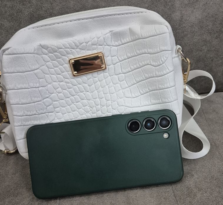 Малка бяла дамска чанта