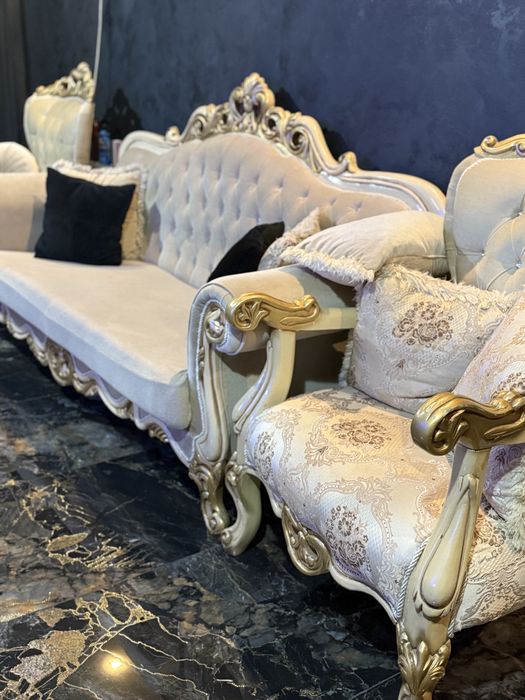 Set Canapea Si Fotolii  Ca Nou