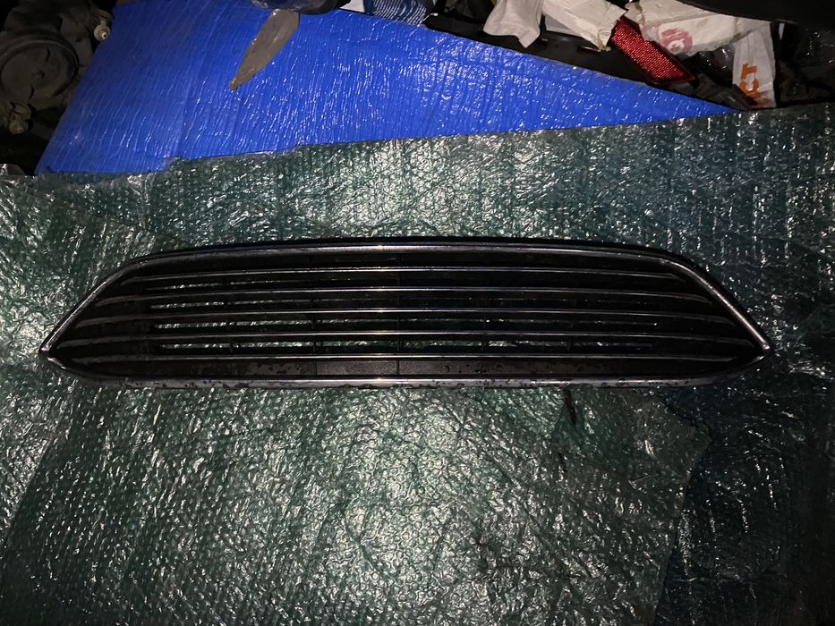 Grila Ford focus 3 Facelift 2014 - 2018 grila radiator bara fata