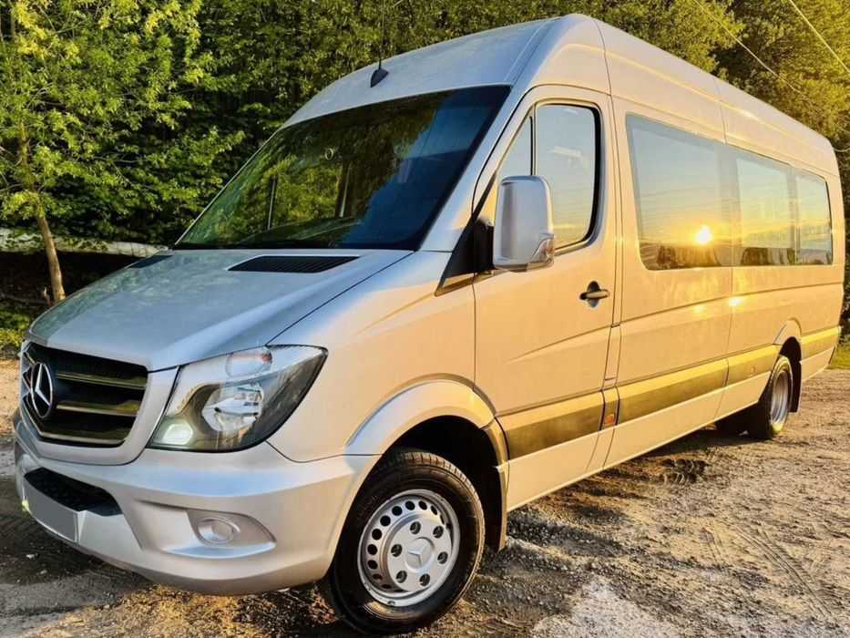 Ваш гид и транспорт: Микроавтобус для полного Тура по Узбекистану 24/7