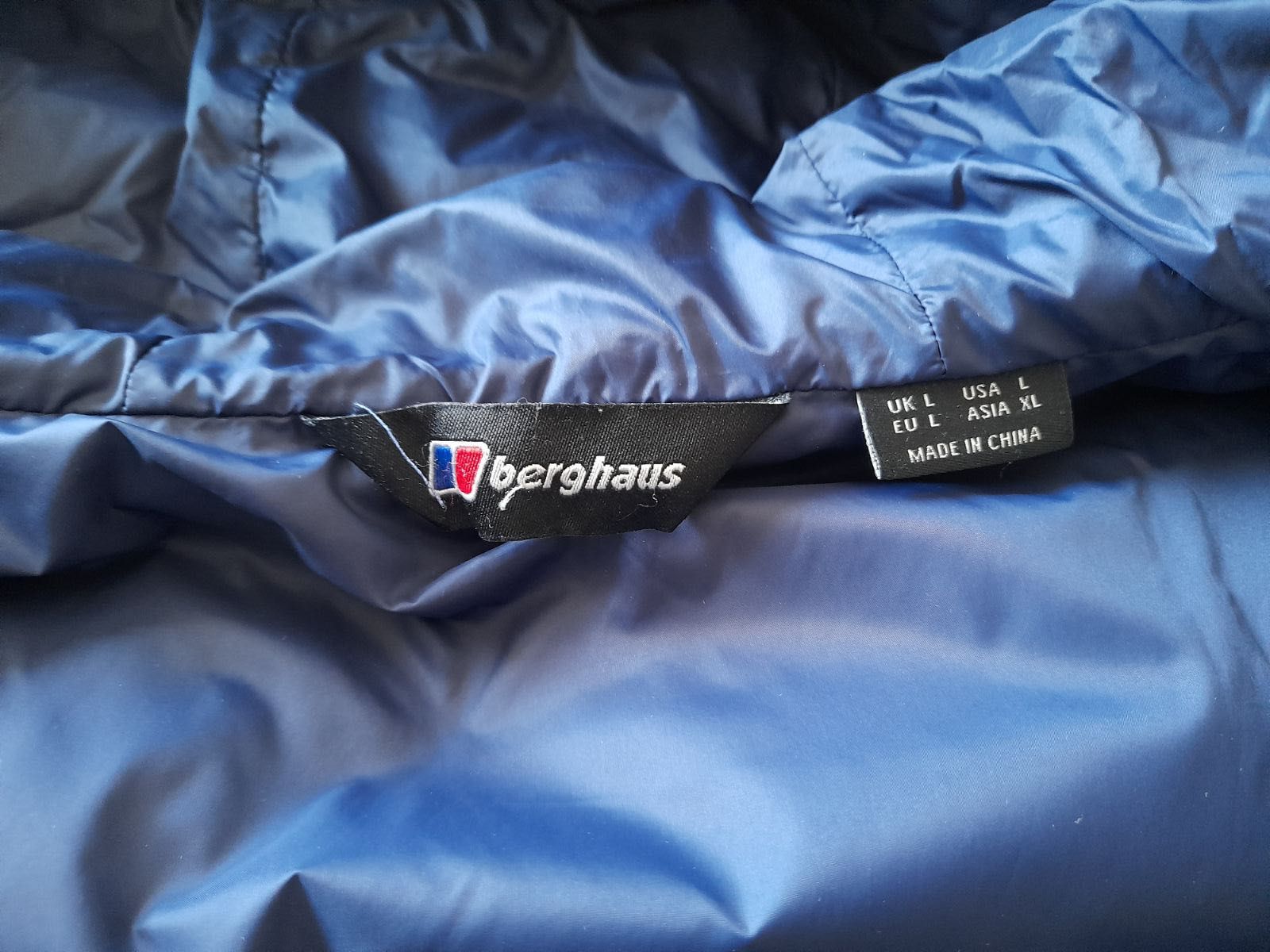 Яке Berghaus Popena