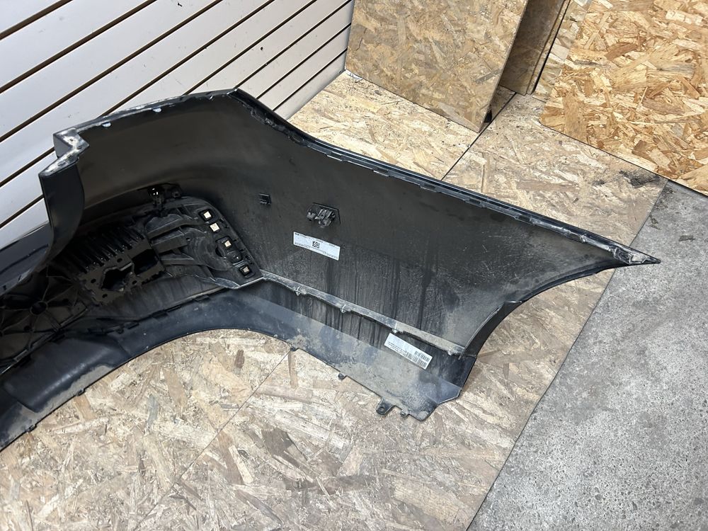 Bara spate bmw G70 seria 7 M paket 2023-2024