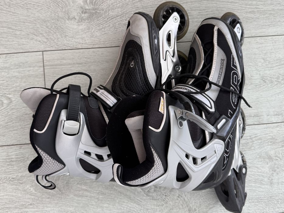 Vand Role patine cu rotile , marimea: 44,5 , 39 , 28-31